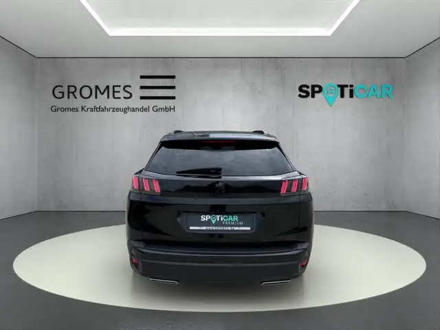 Peugeot 3008 view 4