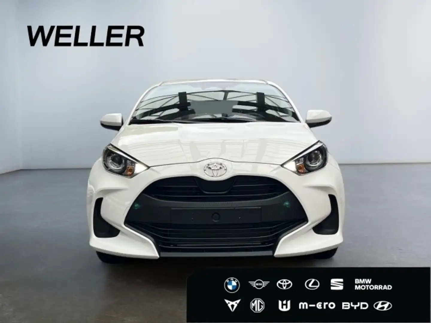Toyota Yaris Hybrid Comfort Automatik Weiß - 2