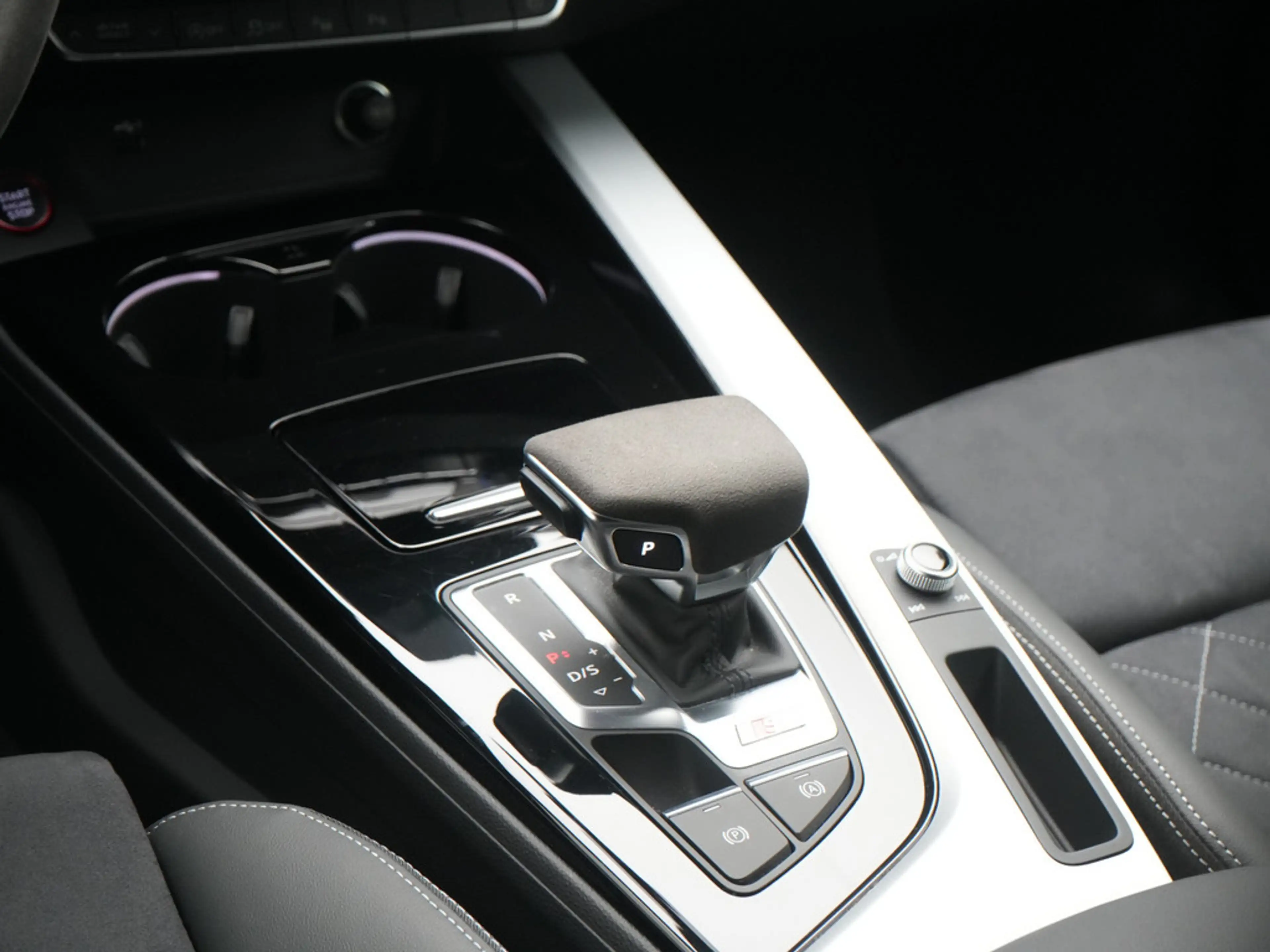 Audi S4 Avant V6 MATRIX ACC RAUTE NAVI AHK KAM 360 — photo 14