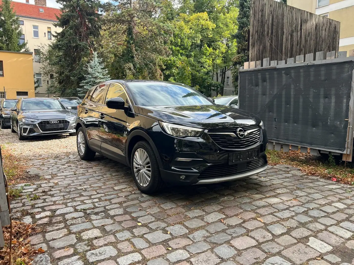 Opel Grandland X Design Line1.2 Ultimate - Benzin Noir - 1