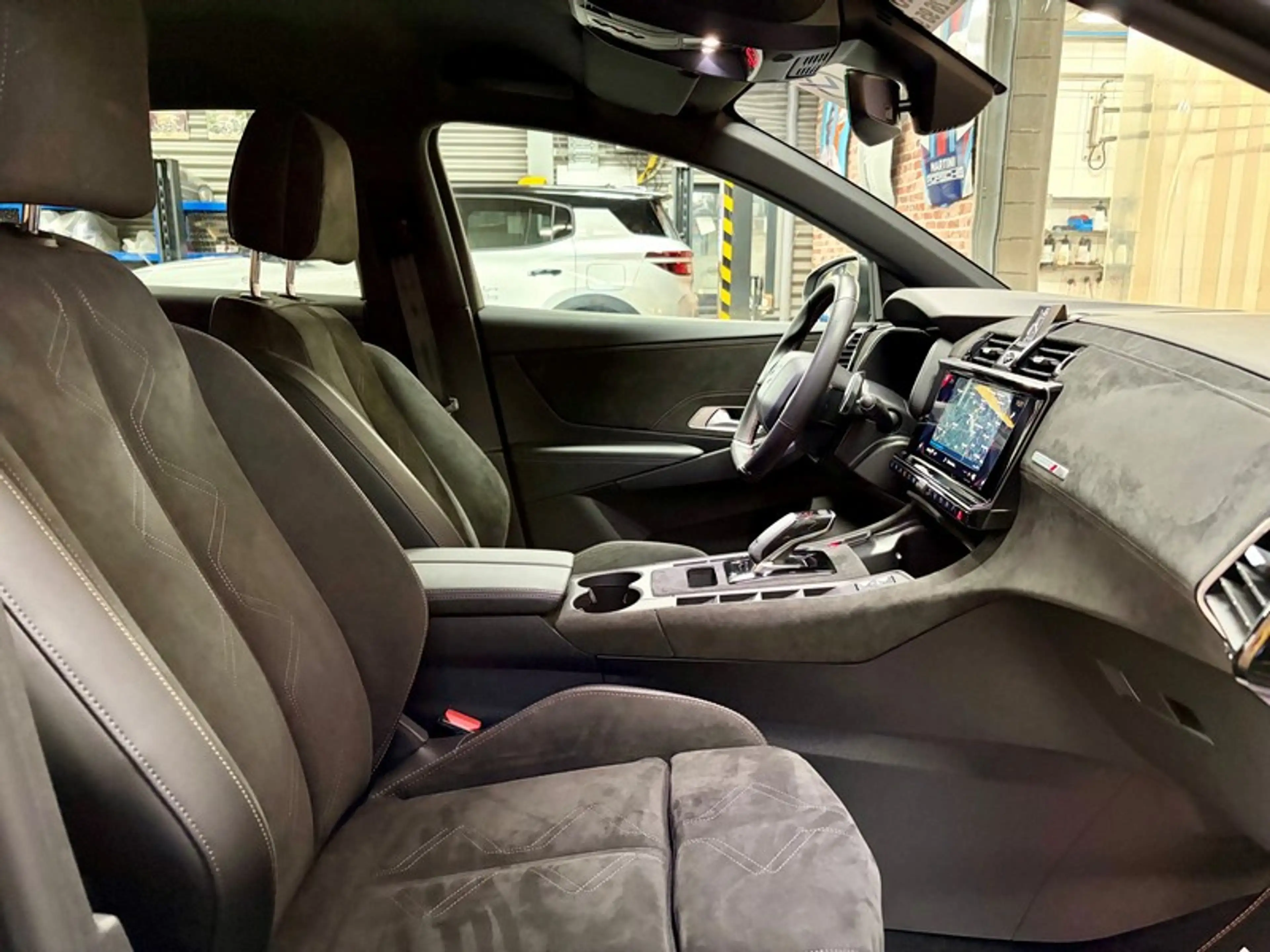 DS Automobiles DS 7 DS7 Crossback 224cv Auto DS PERFORMANCE LINE — photo 8