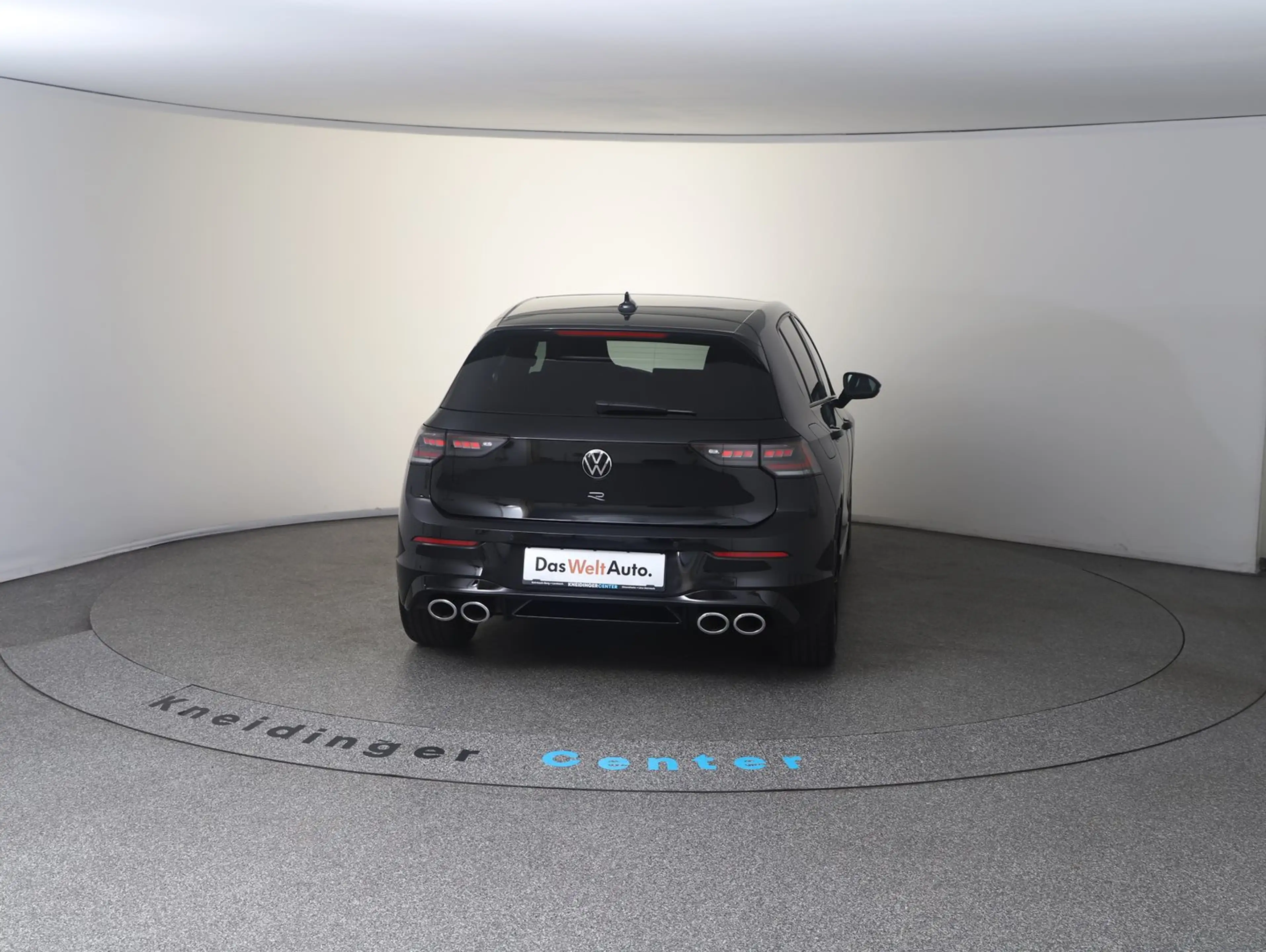 Volkswagen Golf R R Black Edition TSI 4MOTION DSG — photo 3