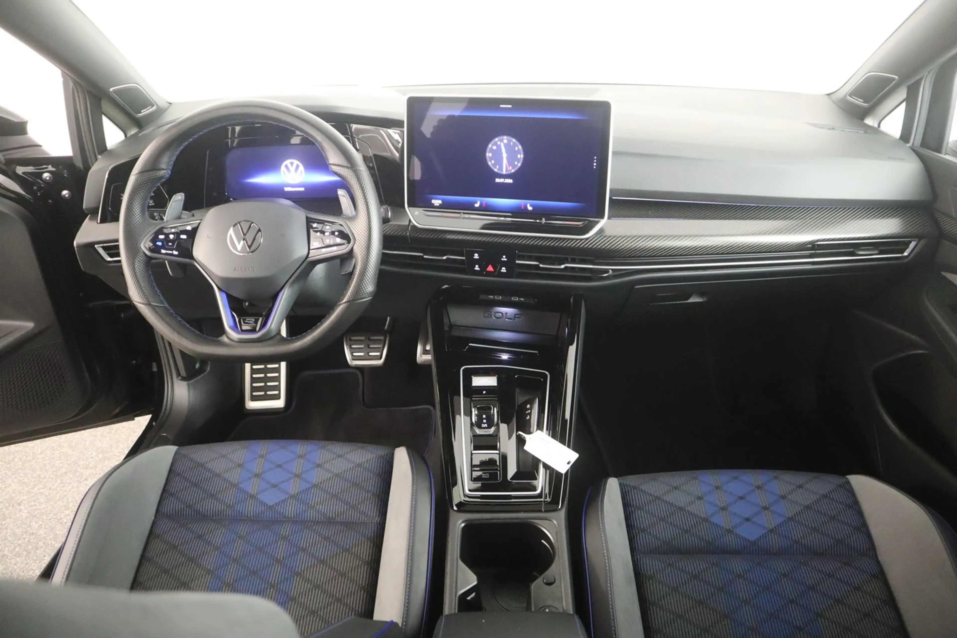 Volkswagen Golf R R Black Edition TSI 4MOTION DSG — photo 9