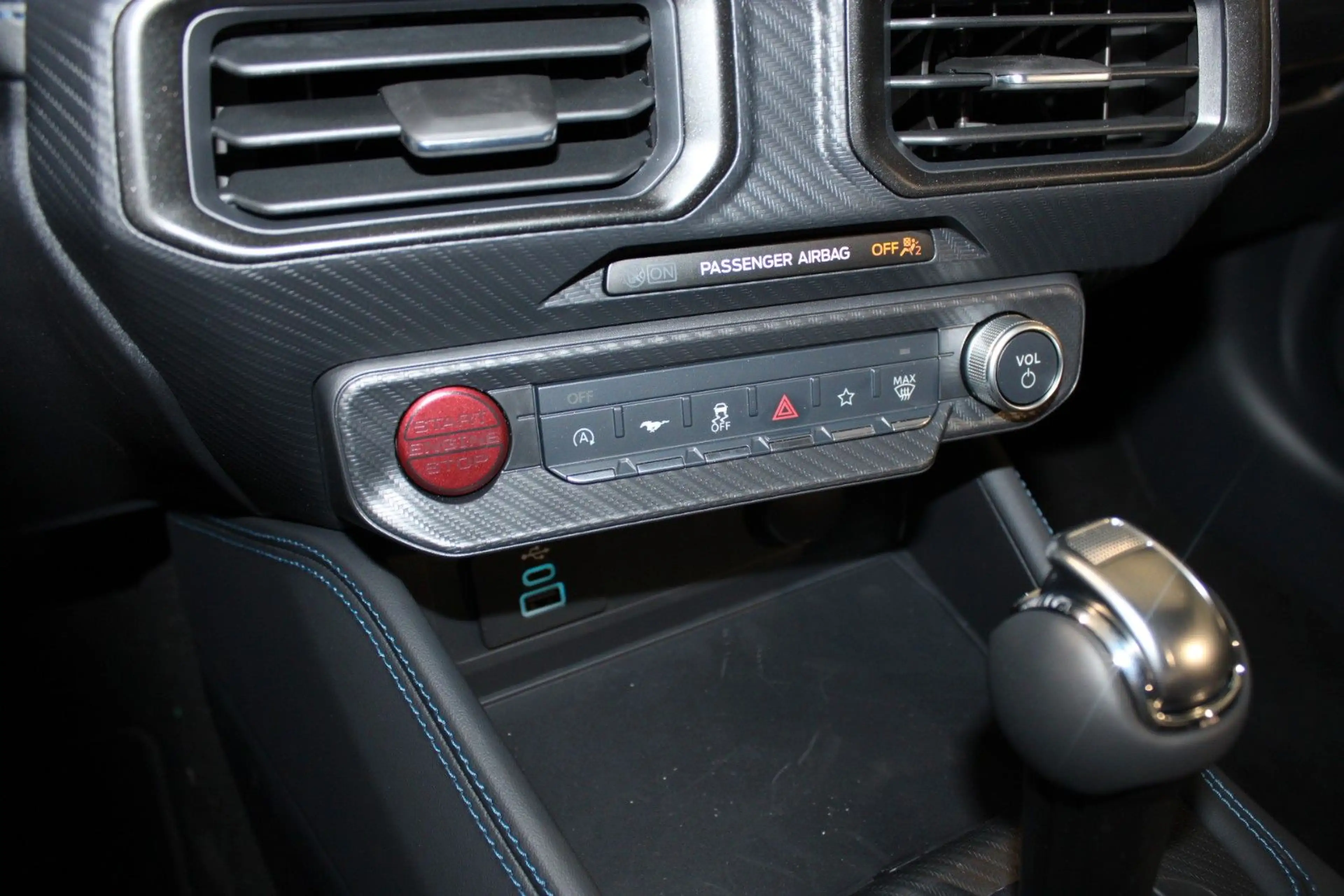 Ford Mustang 5.0 Ti-VCT V8 Dark Horse AUTOMATIK — photo 25