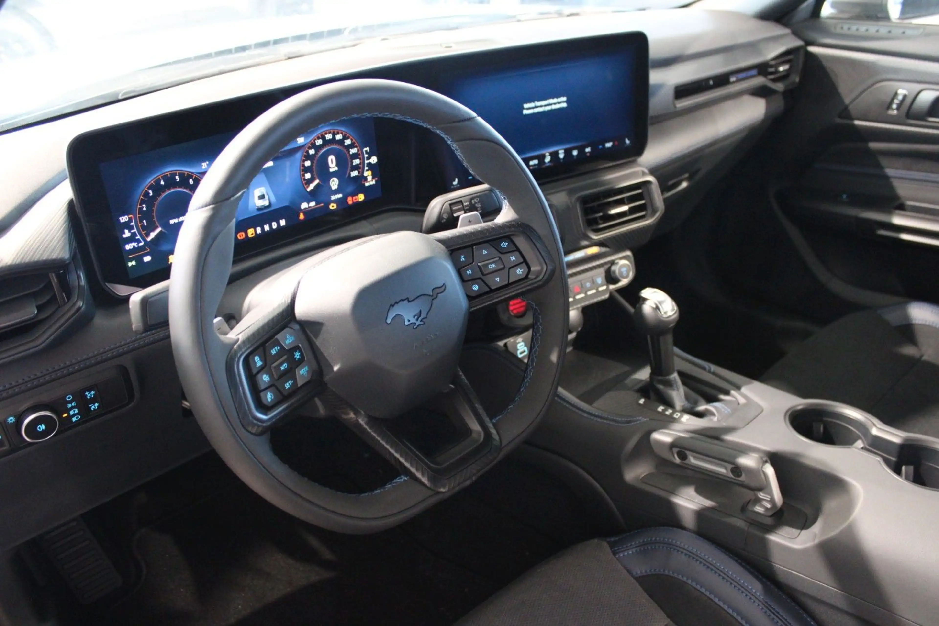 Ford Mustang 5.0 Ti-VCT V8 Dark Horse AUTOMATIK — photo 19