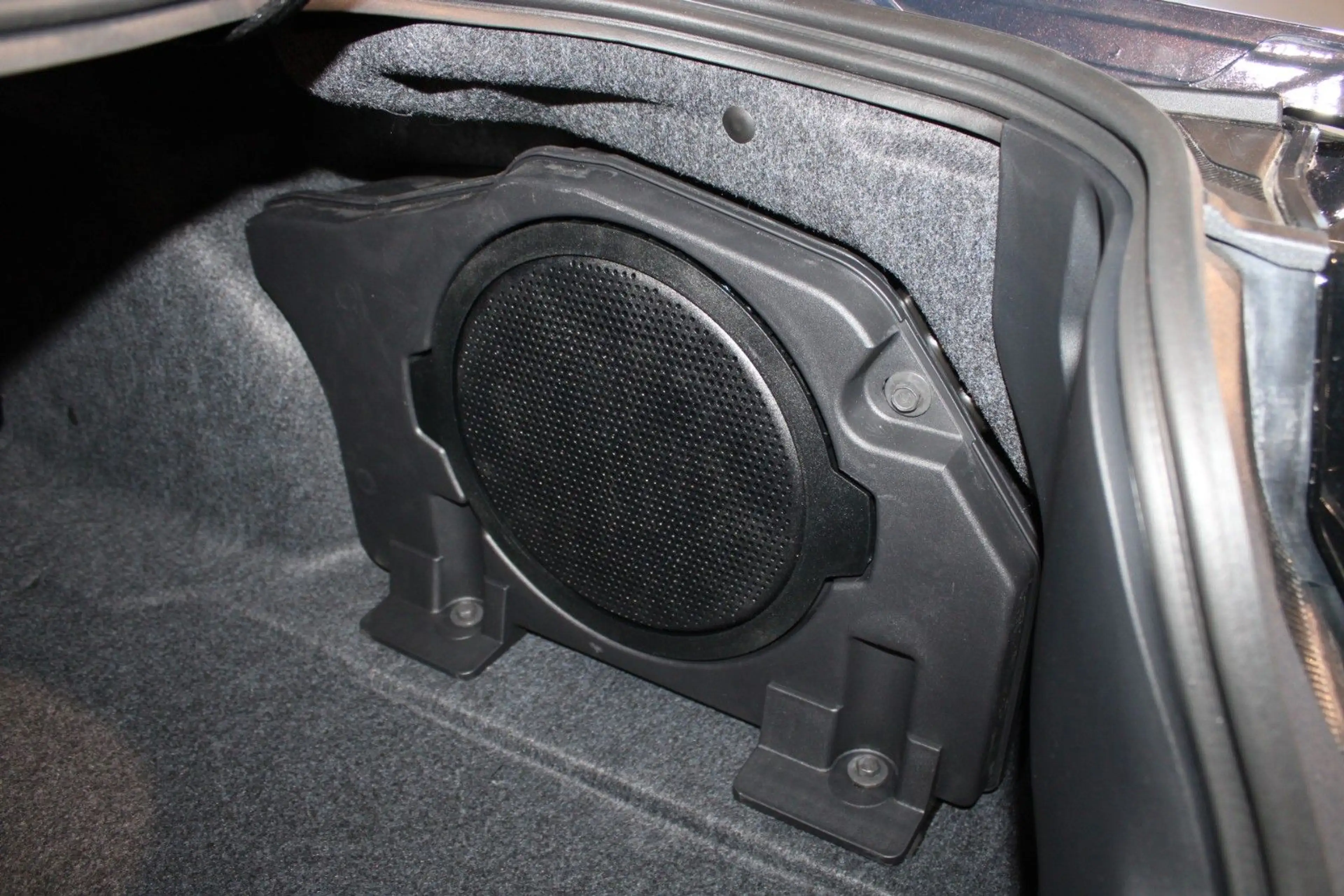 Ford Mustang 5.0 Ti-VCT V8 Dark Horse AUTOMATIK — photo 18