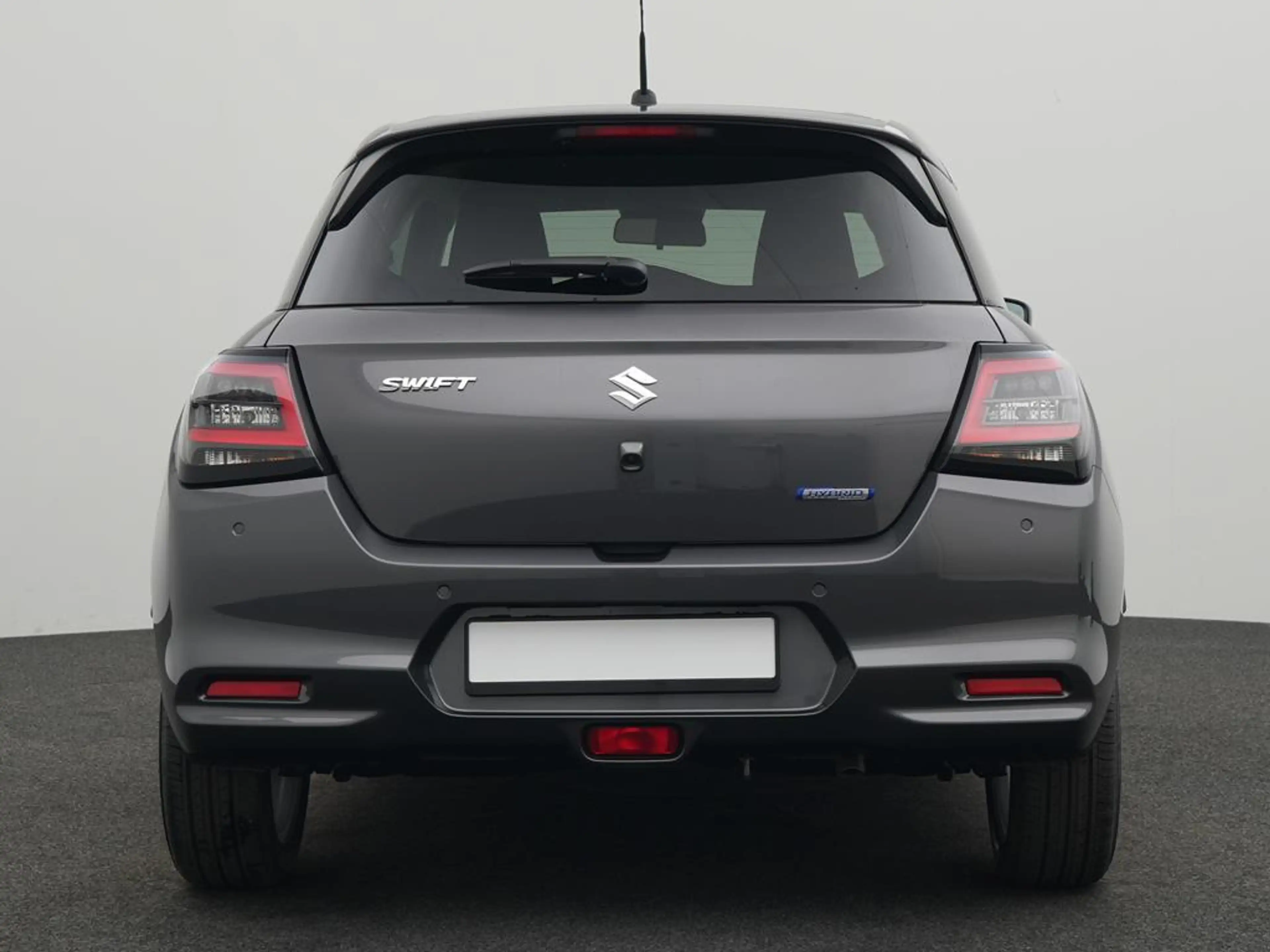 Suzuki Swift CLUB HYBRID — photo 4