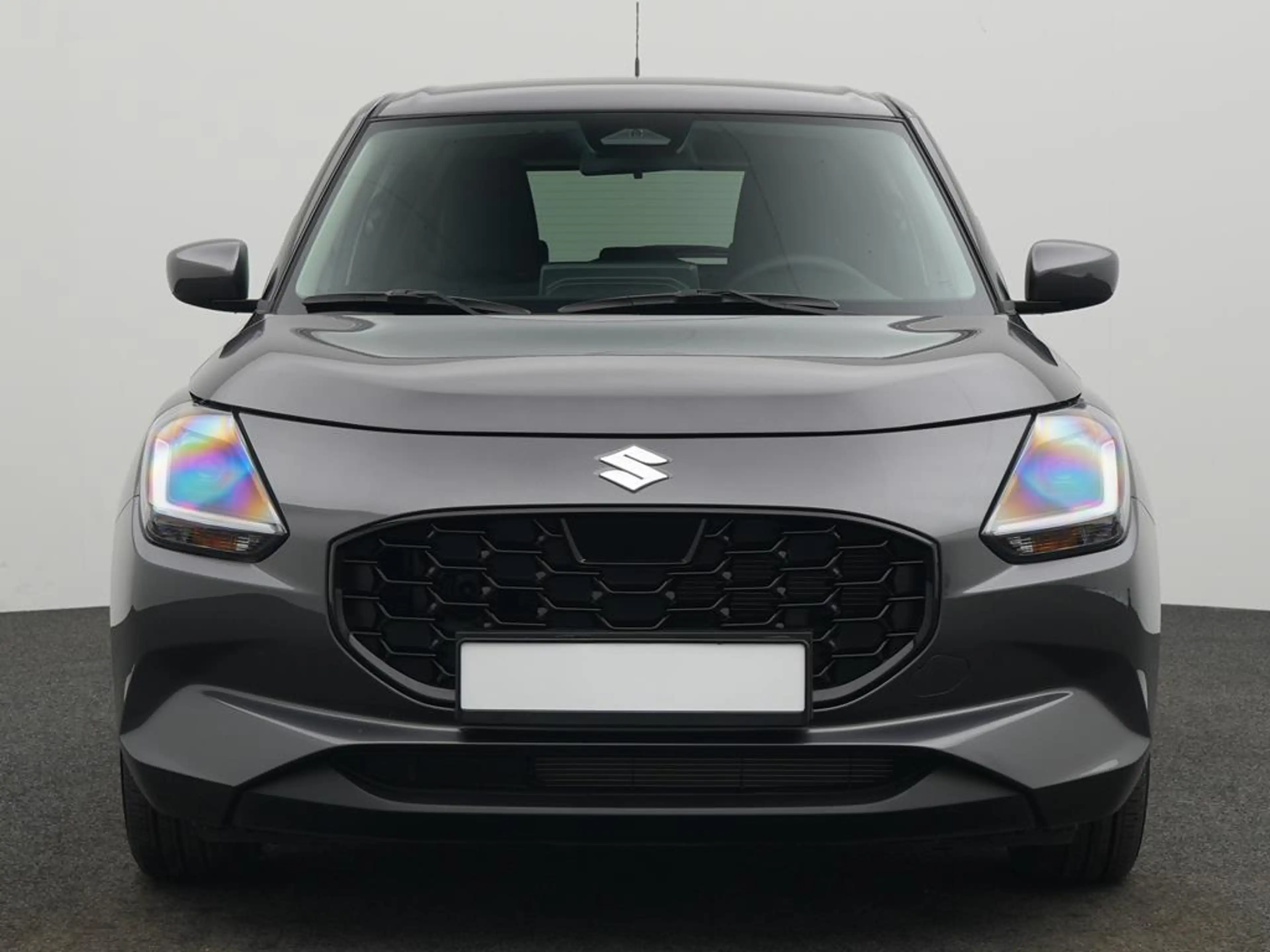Suzuki Swift CLUB HYBRID — photo 3