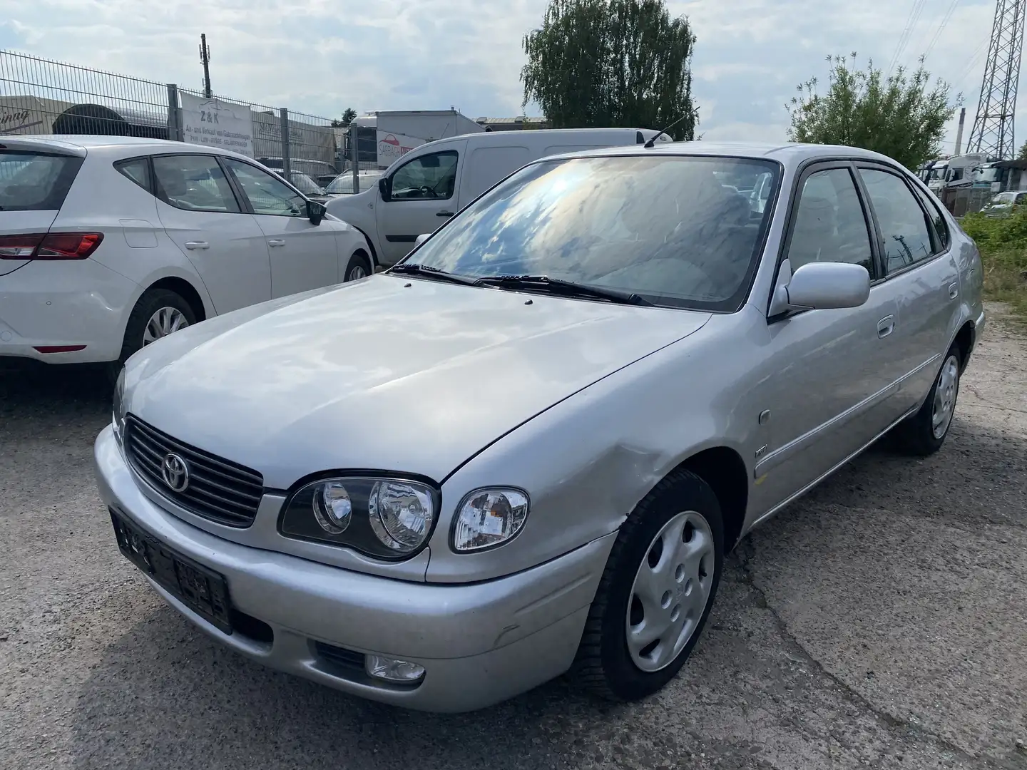 Toyota Corolla 1.4 linea sol limited,Klima Серебристый - 1
