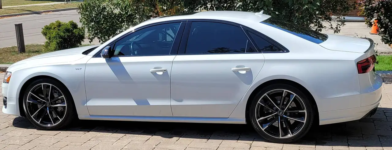 2016 Audi S8