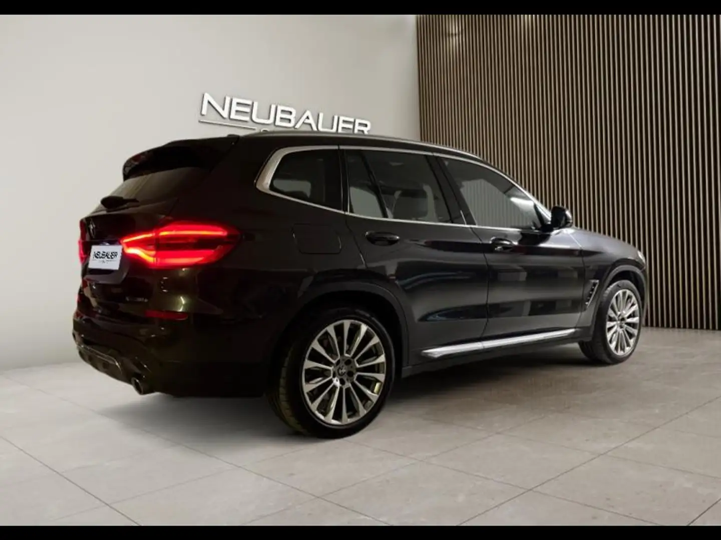 BMW X3 xDrive30eA 292ch Luxury 10cv Gris - 2