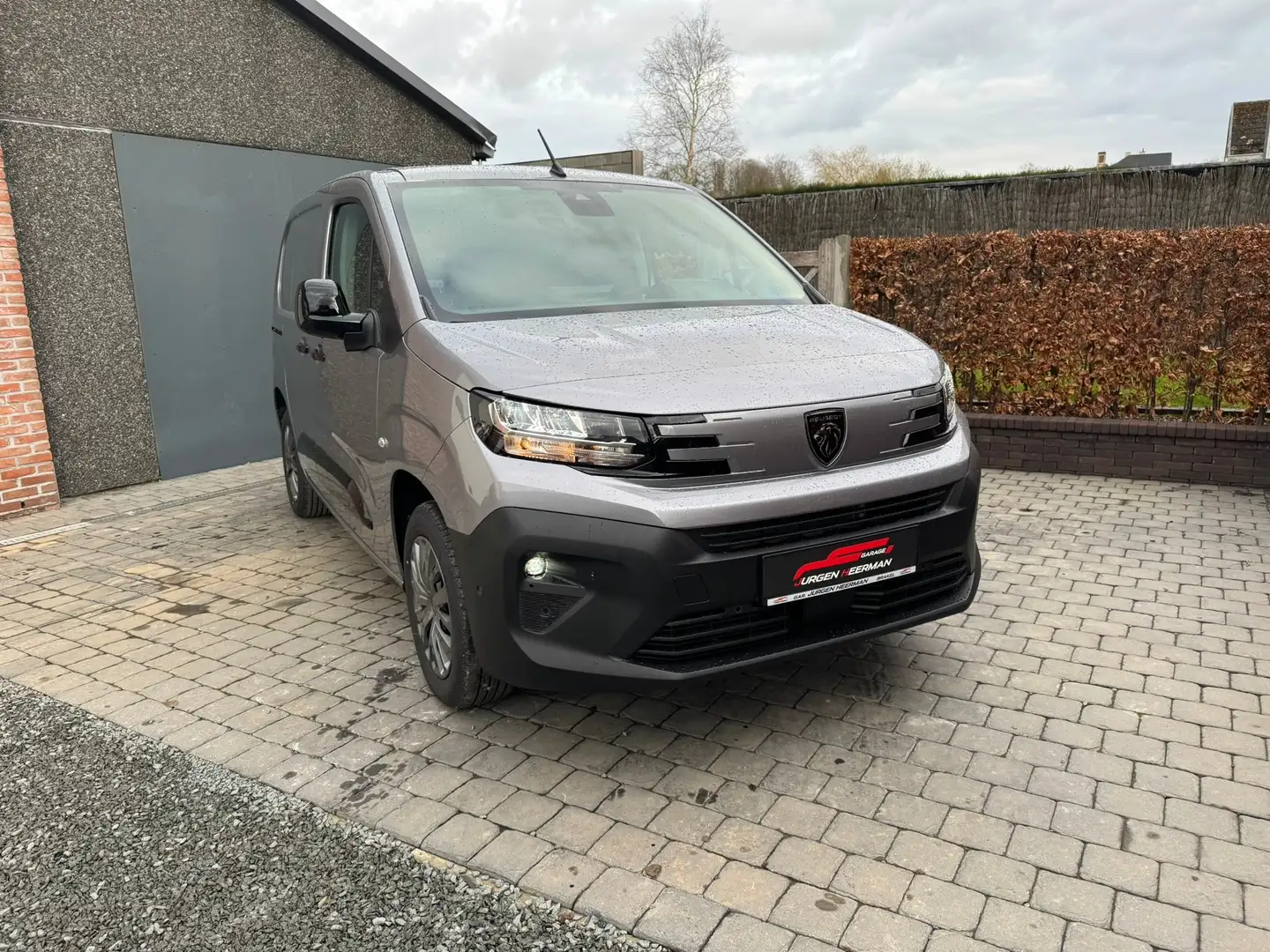 Peugeot PARTNER FULL OPTION Benz.110PK/Euro6e +LED Grijs - 2
