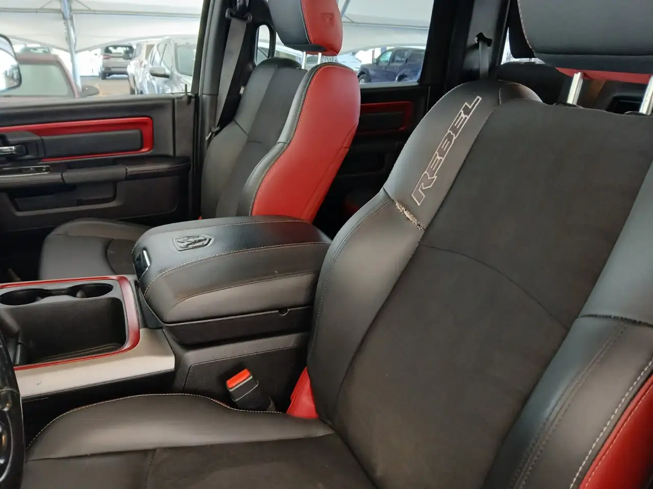 RAM 1500 снимка RAM 1500
