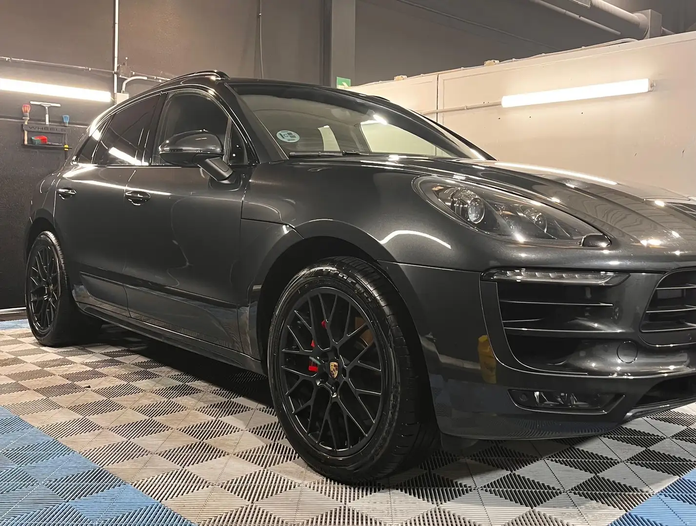 Porsche Macan GTS Aut. Gris - 2