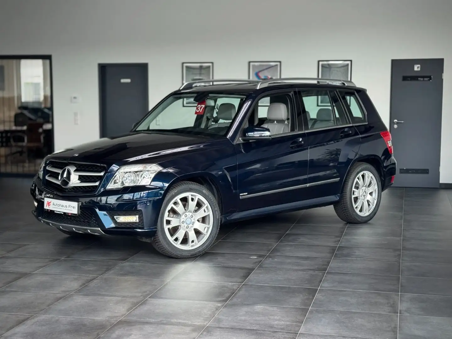 Mercedes-Benz GLK 350 4Matic AMG *Scheckheft*1.Hand*Unfallfrei Blau - 2