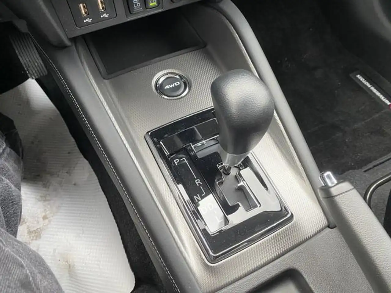 Mitsubishi RVR снимка Mitsubishi RVR