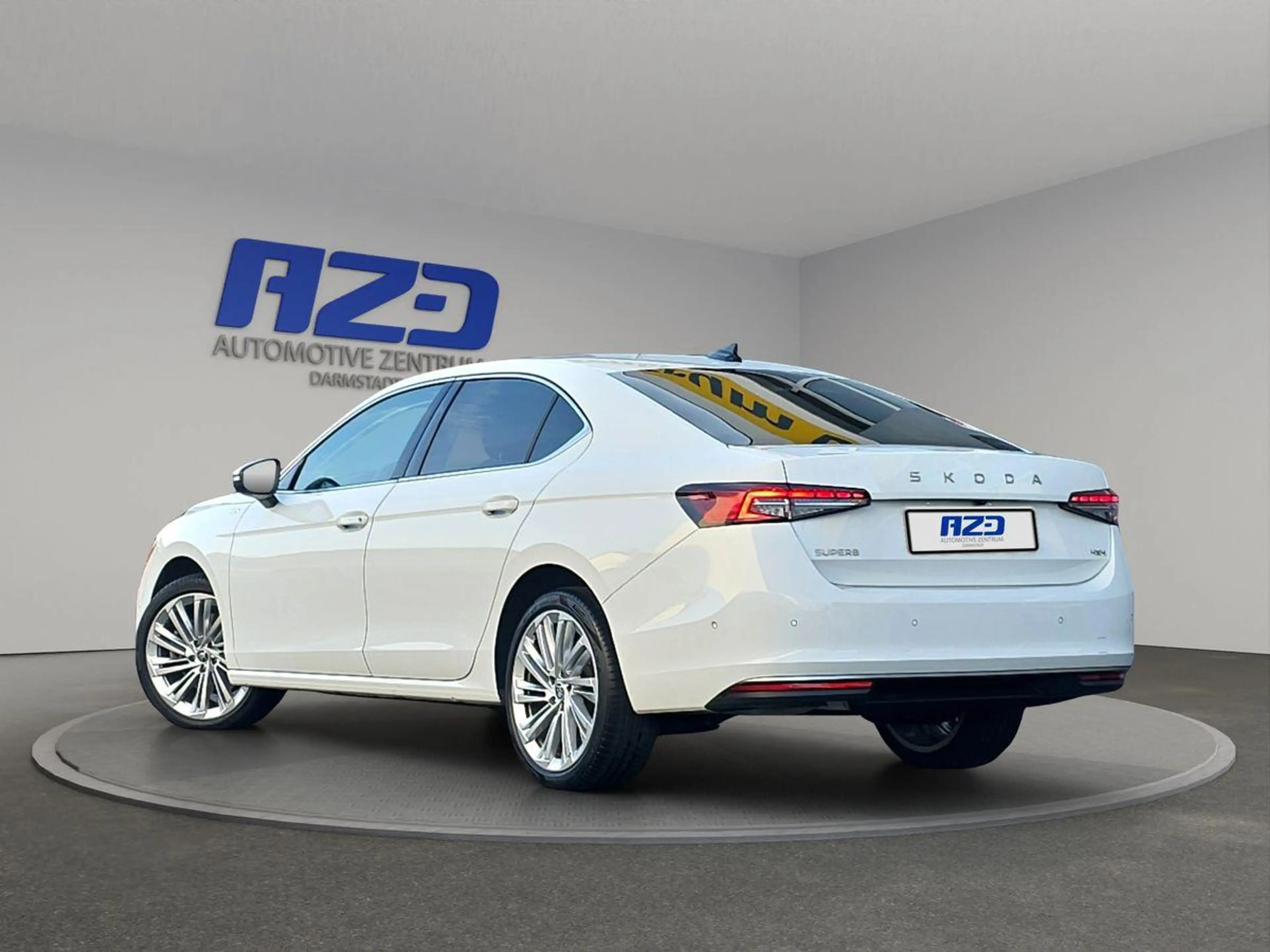 Skoda Superb TDI 4x4 L&K CANTON LEDER AHK SITZBLF 360° — photo 3