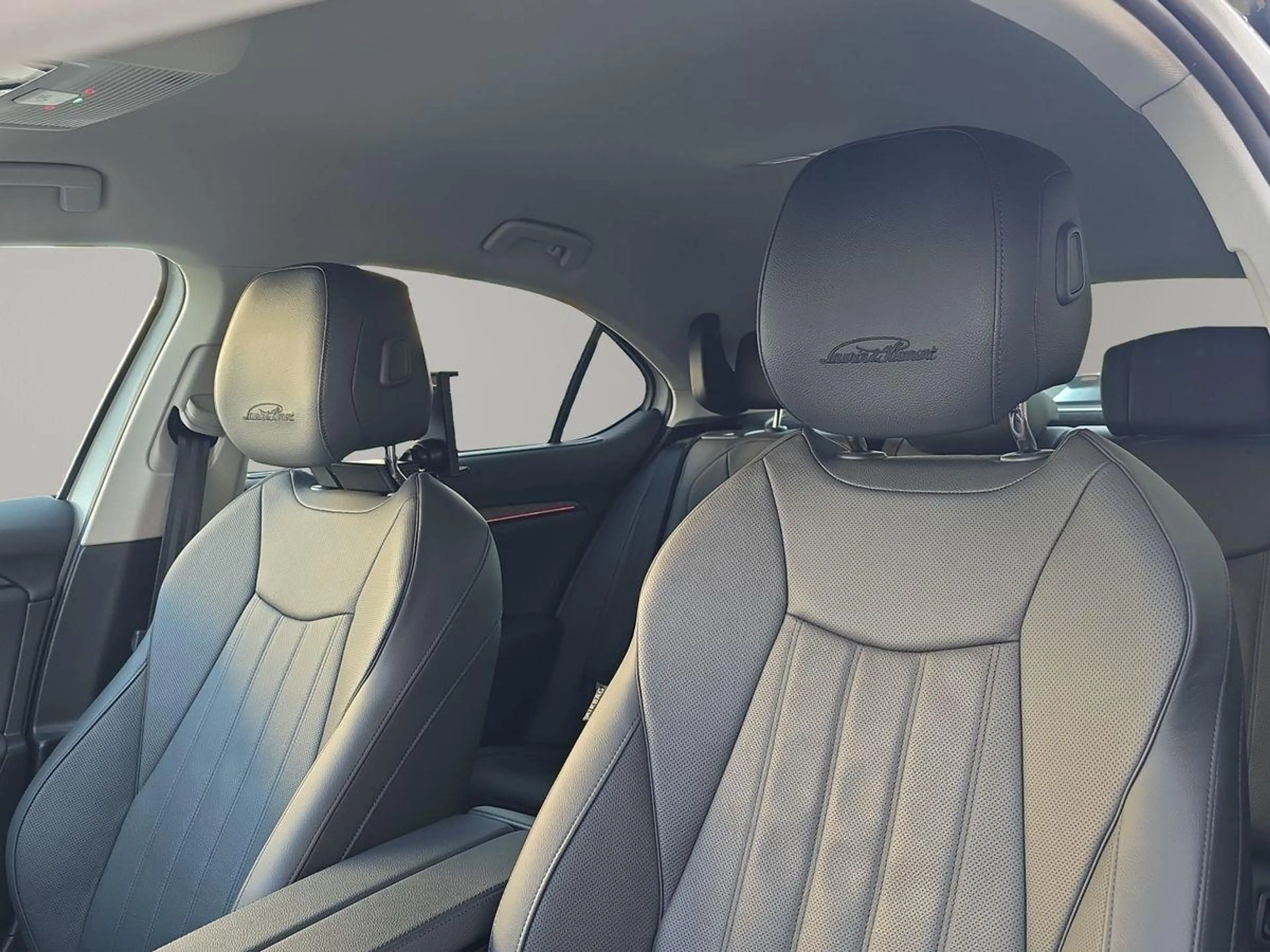 Skoda Superb TDI 4x4 L&K CANTON LEDER AHK SITZBLF 360° — photo 8