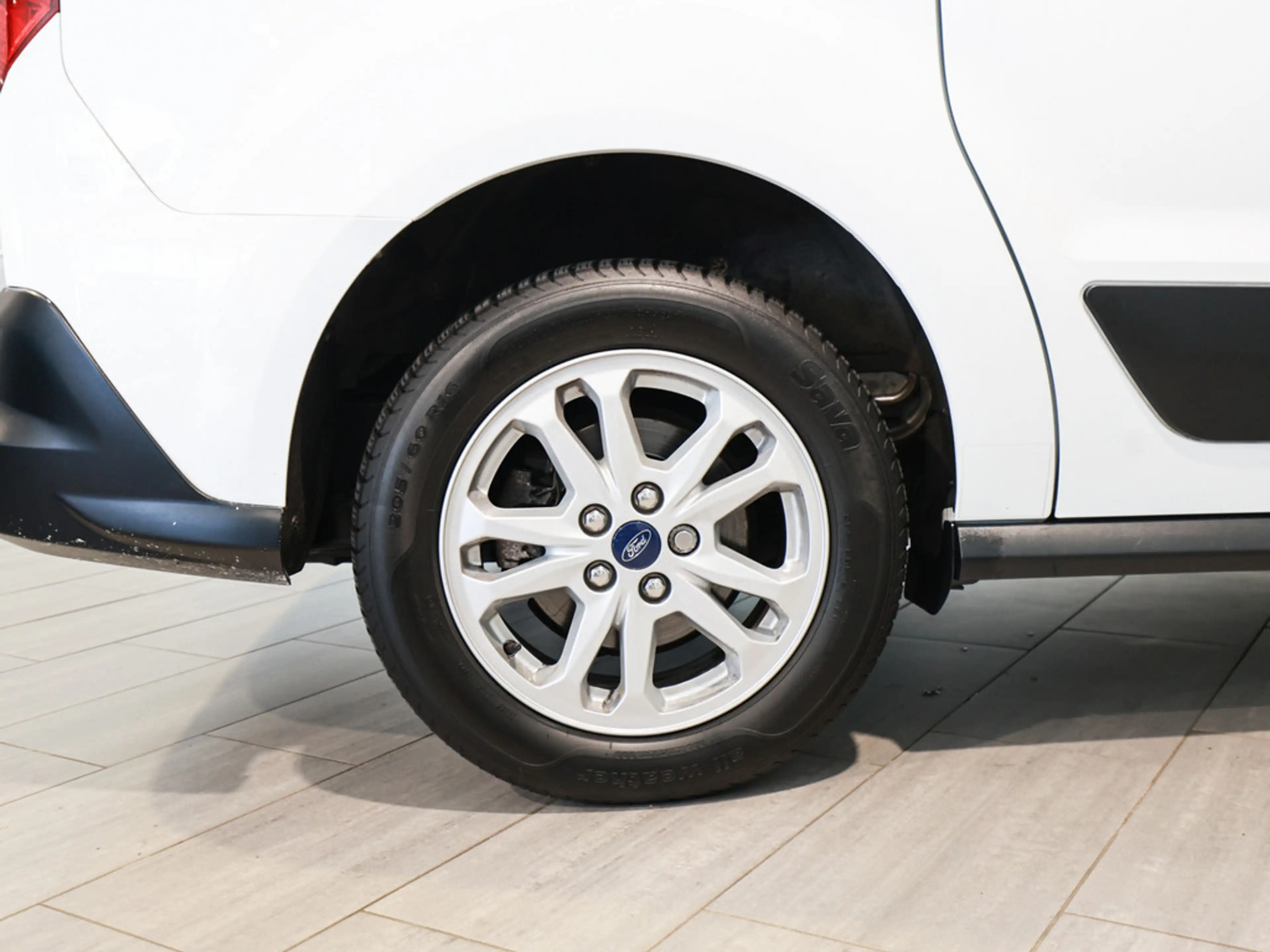 Ford Tourneo Grand Connect 1.5TDCi EcoBlue — photo 5