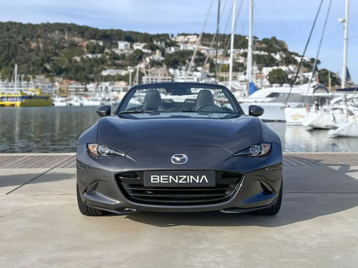 Mazda MX-5 ST 2.0 Skyactiv-G i-Stop i-Eloop Zenith Sport Gris - 2