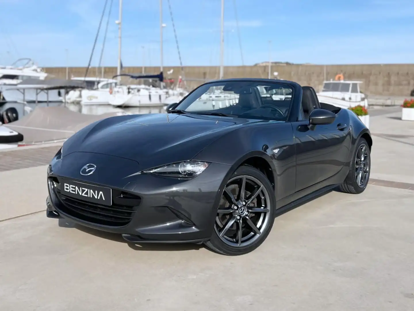 Mazda MX-5 ST 2.0 Skyactiv-G i-Stop i-Eloop Zenith Sport Gris - 1
