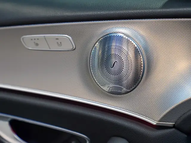 Mercedes-Benz E-Class view 16