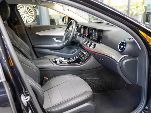 Mercedes-Benz E-Class view 9