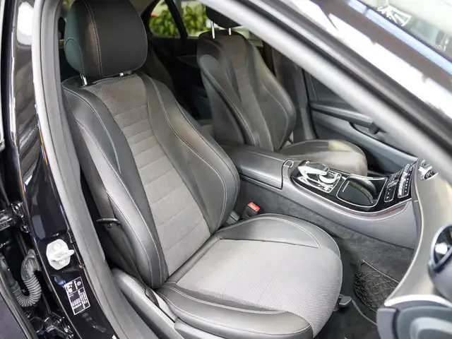 Mercedes-Benz E-Class view 8