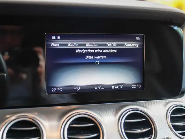 Mercedes-Benz E-Class view 20