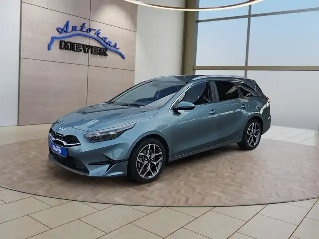 Kia Ceed / cee'd Ceed 1.5 T-GDI Spirit Voll-LED/AHK/Navi/Kamera/Win