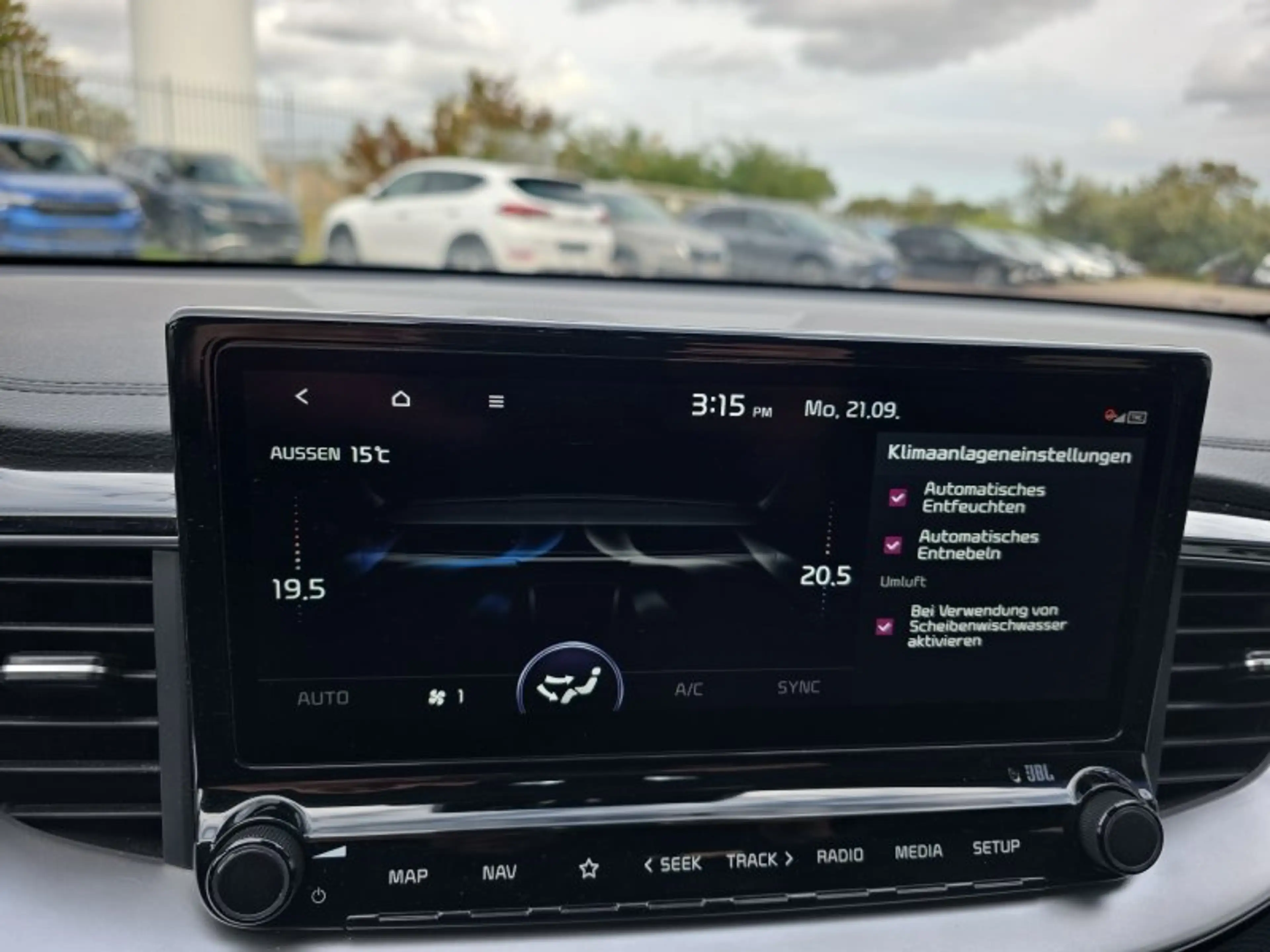 Kia Ceed / cee'd Ceed 1.5 T-GDI Spirit Voll-LED/AHK/Navi/Kamera/Win — photo 41