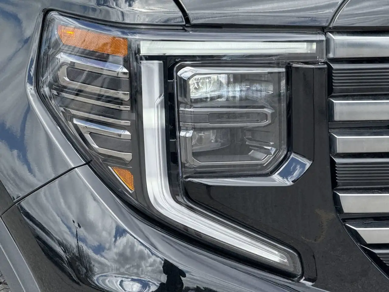 GMC Sierra 1500 снимка GMC Sierra 1500