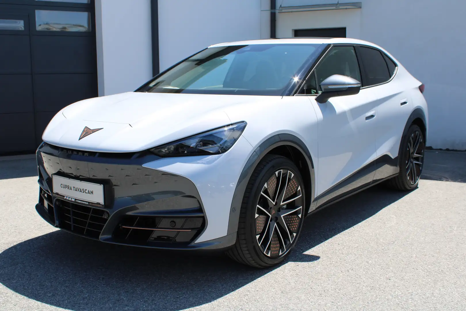 CUPRA Tavascan VZ EXTREME 4Drive 250kW/340PS Weiß - 2
