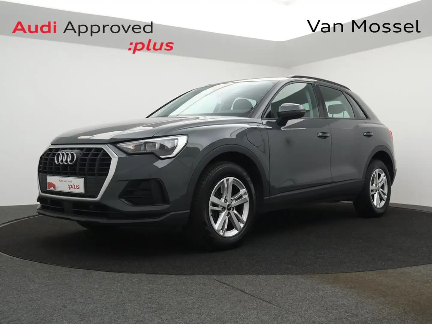 Audi Q3 PHEV Audi Q3  - 45TFSIe PHEV 245PK *AUTOMAAT*LEDER*ELEKTRISCHE KOFFER*NAVI*APP CONNECT*BLTH*CRUISE*DIGITAL DASHBOARD*... Gris - 1