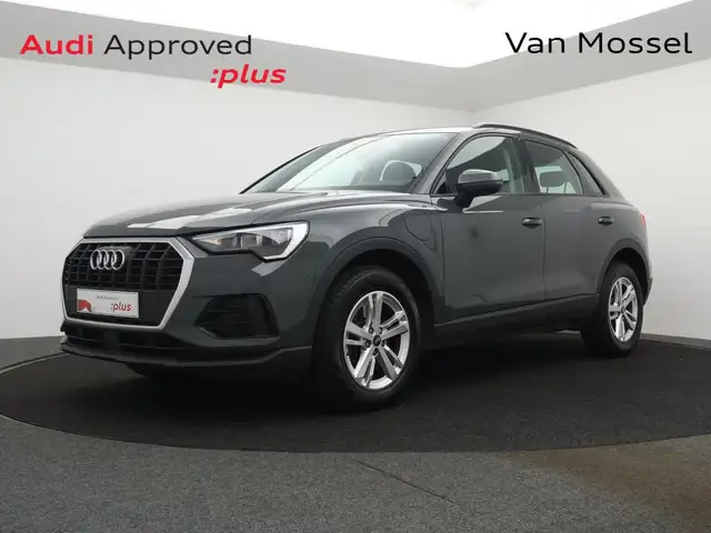 Audi Q3 PHEV Audi Q3  - 45TFSIe PHEV 245PK *AUTOMAAT*LEDER*ELEKTRISCHE KOFFER*NAVI*APP CONNECT*BLTH*CRUISE*DIGITAL DASHBOARD*...