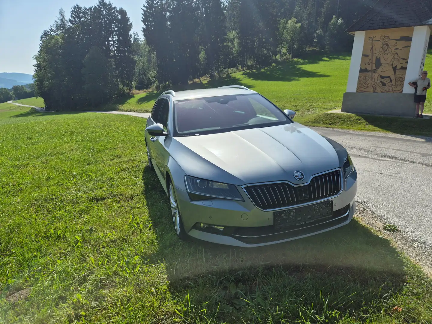 Skoda Superb Superb Kombi 2,0 TDI 4x4 Style DSG Style AHK Grau - 2