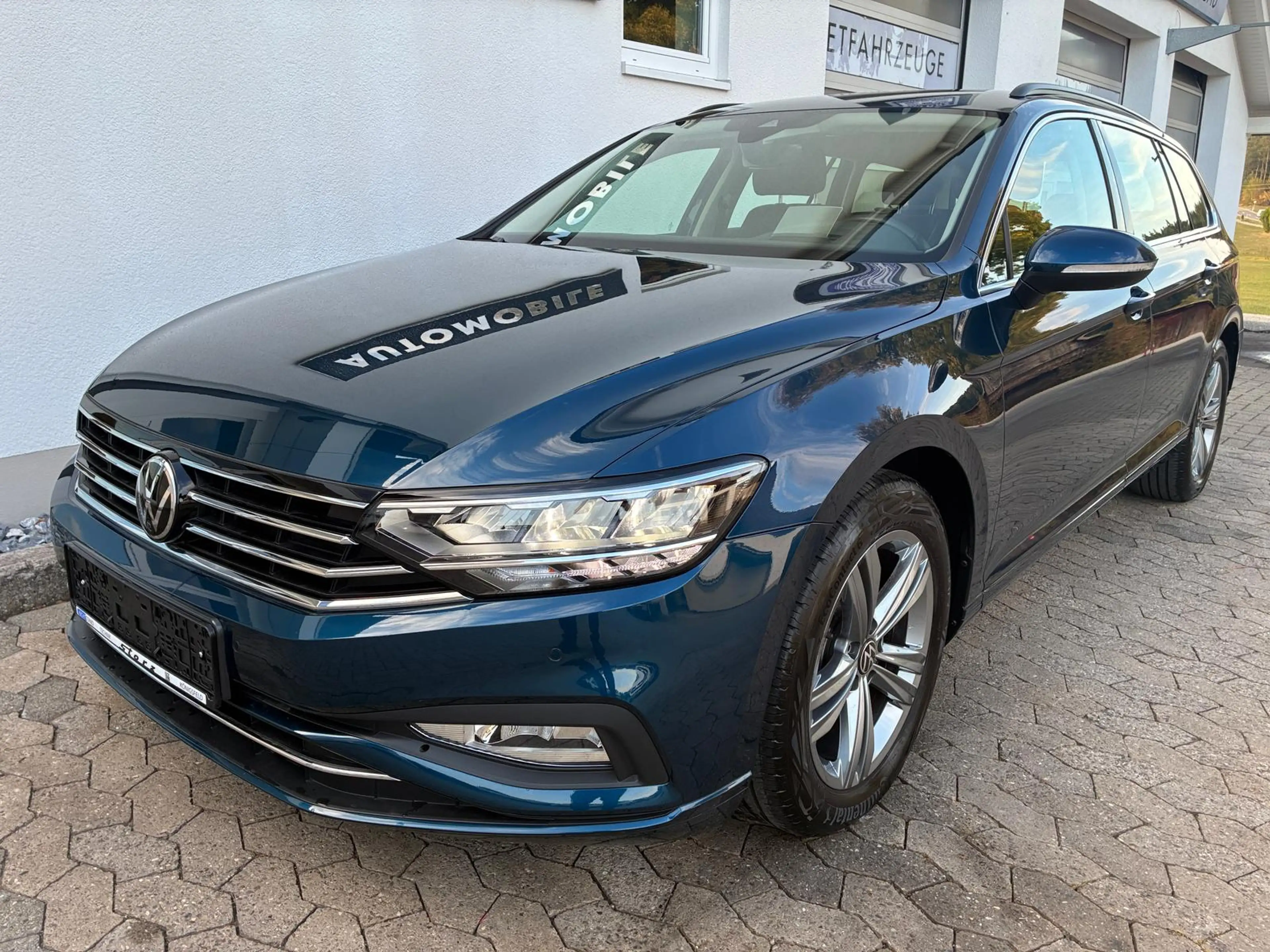 Volkswagen Passat Variant Business 2.0 TDI DSG NAVI HUD LED — photo 2