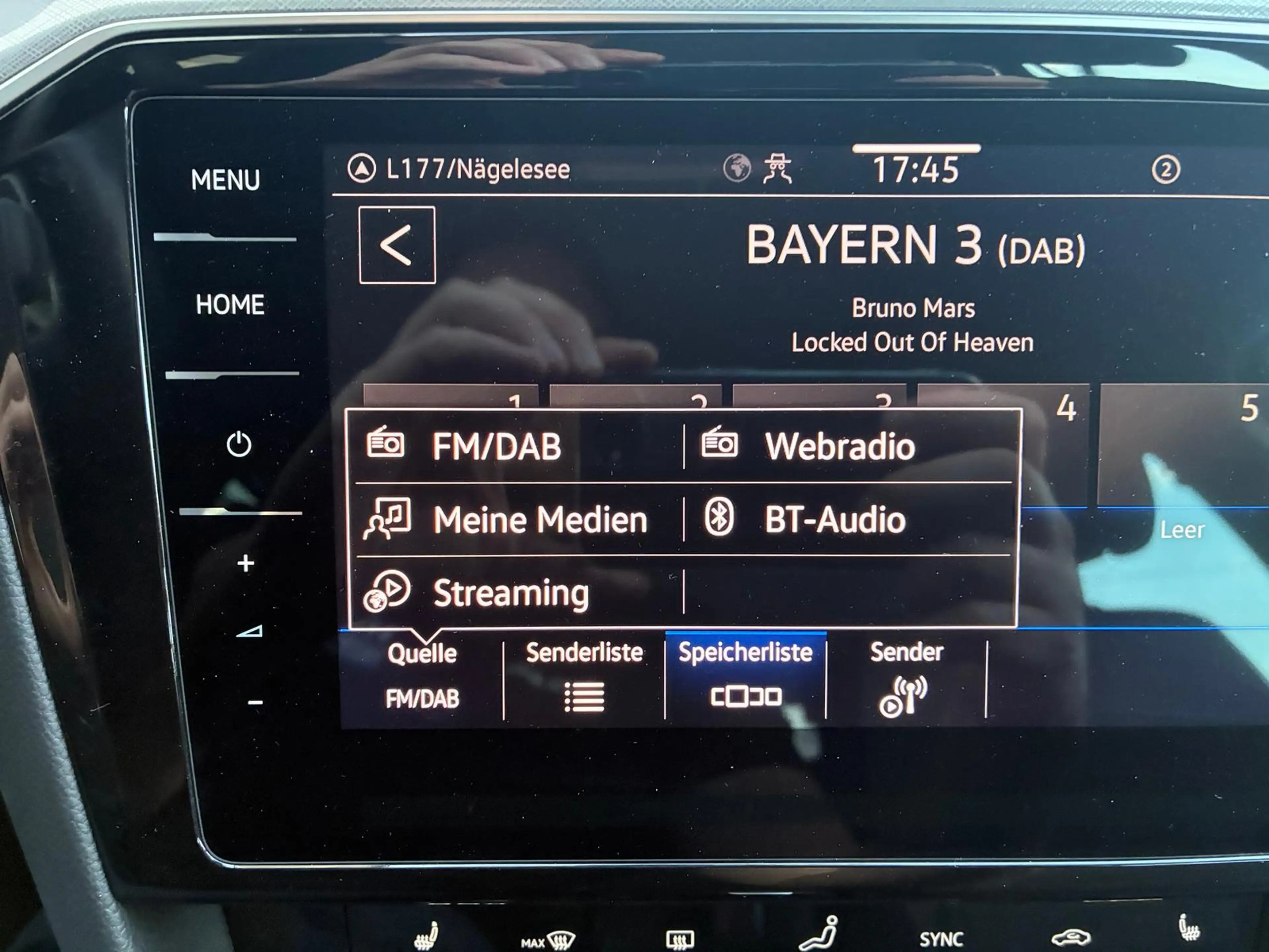 Volkswagen Passat Variant Business 2.0 TDI DSG NAVI HUD LED — photo 13