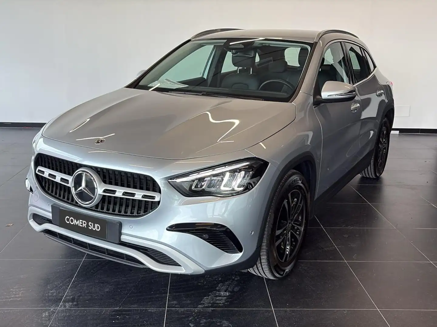 Mercedes-Benz GLA 180 180 d Advanced auto Argent - 1