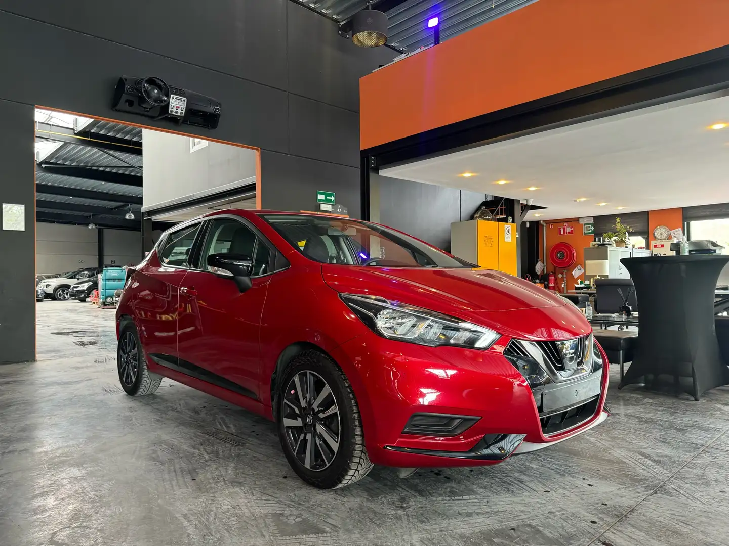 Nissan Micra 1.0i - A/C - RADIO/MEDIA/TEL - LIM/REG - 5 PORTES Rouge - 2