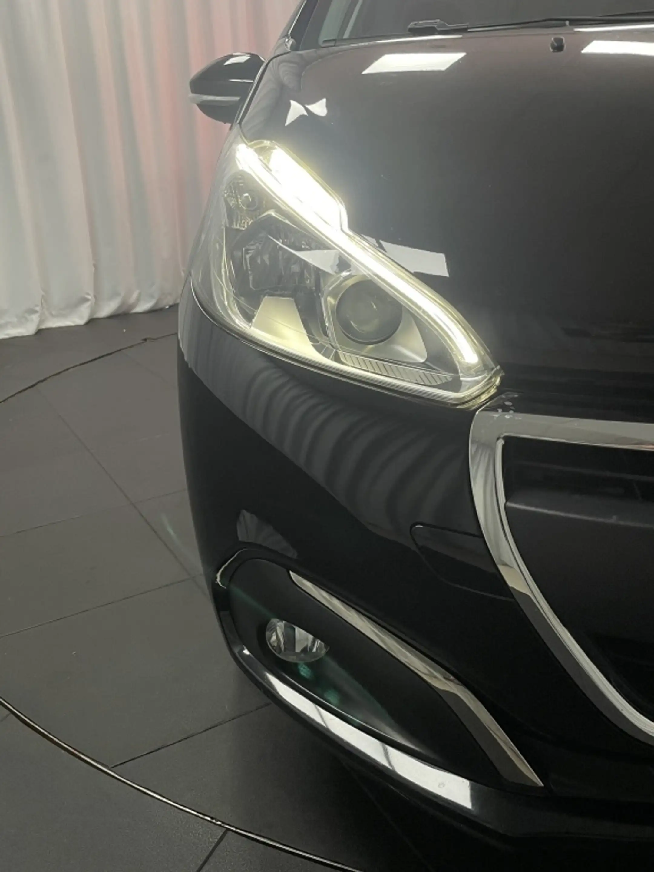 Peugeot 208 Blue Lion 5Drs 82pk Airco | Navi+Carplay | Bluetoo — photo 6