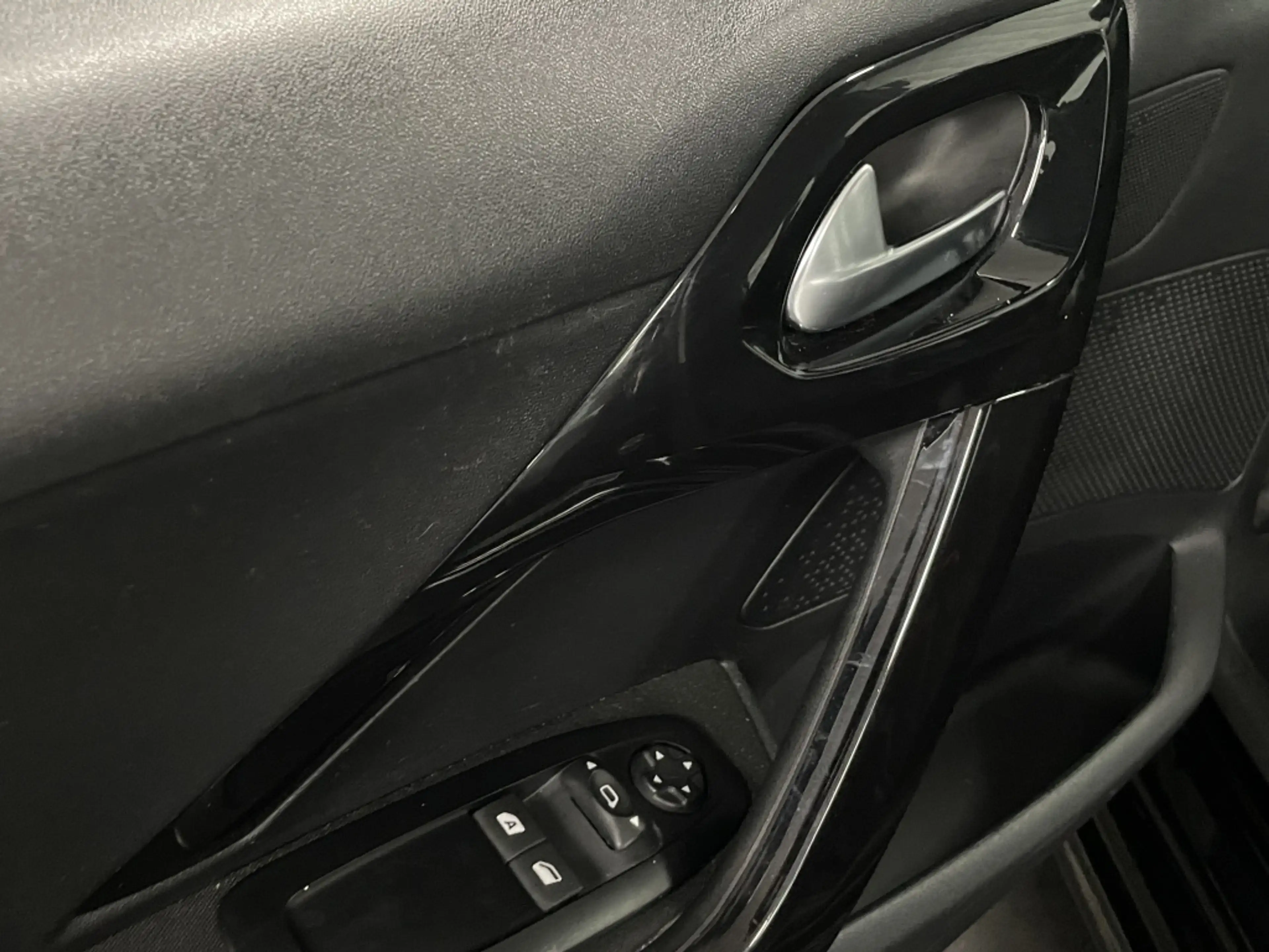 Peugeot 208 Blue Lion 5Drs 82pk Airco | Navi+Carplay | Bluetoo — photo 23