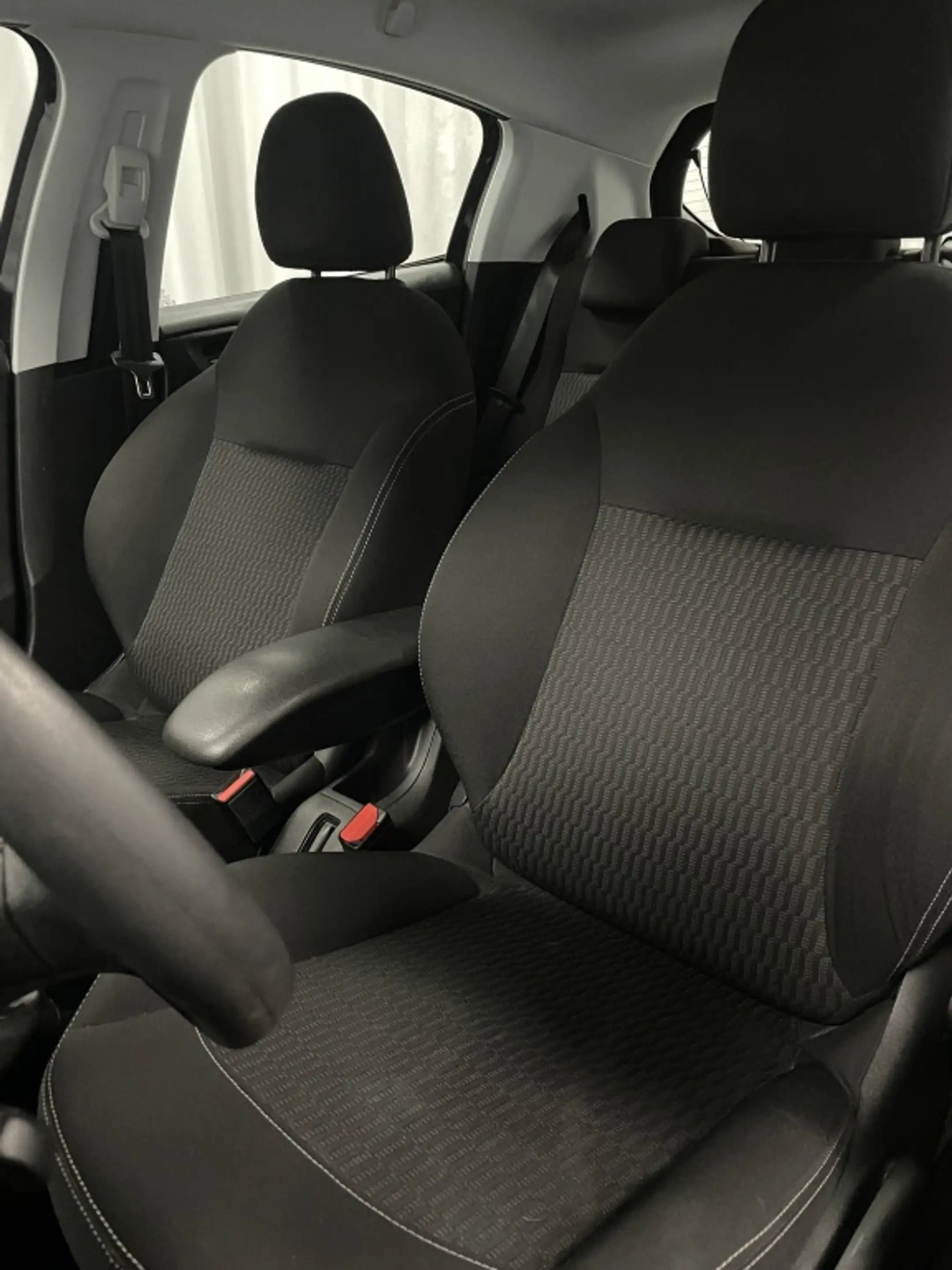 Peugeot 208 Blue Lion 5Drs 82pk Airco | Navi+Carplay | Bluetoo — photo 16