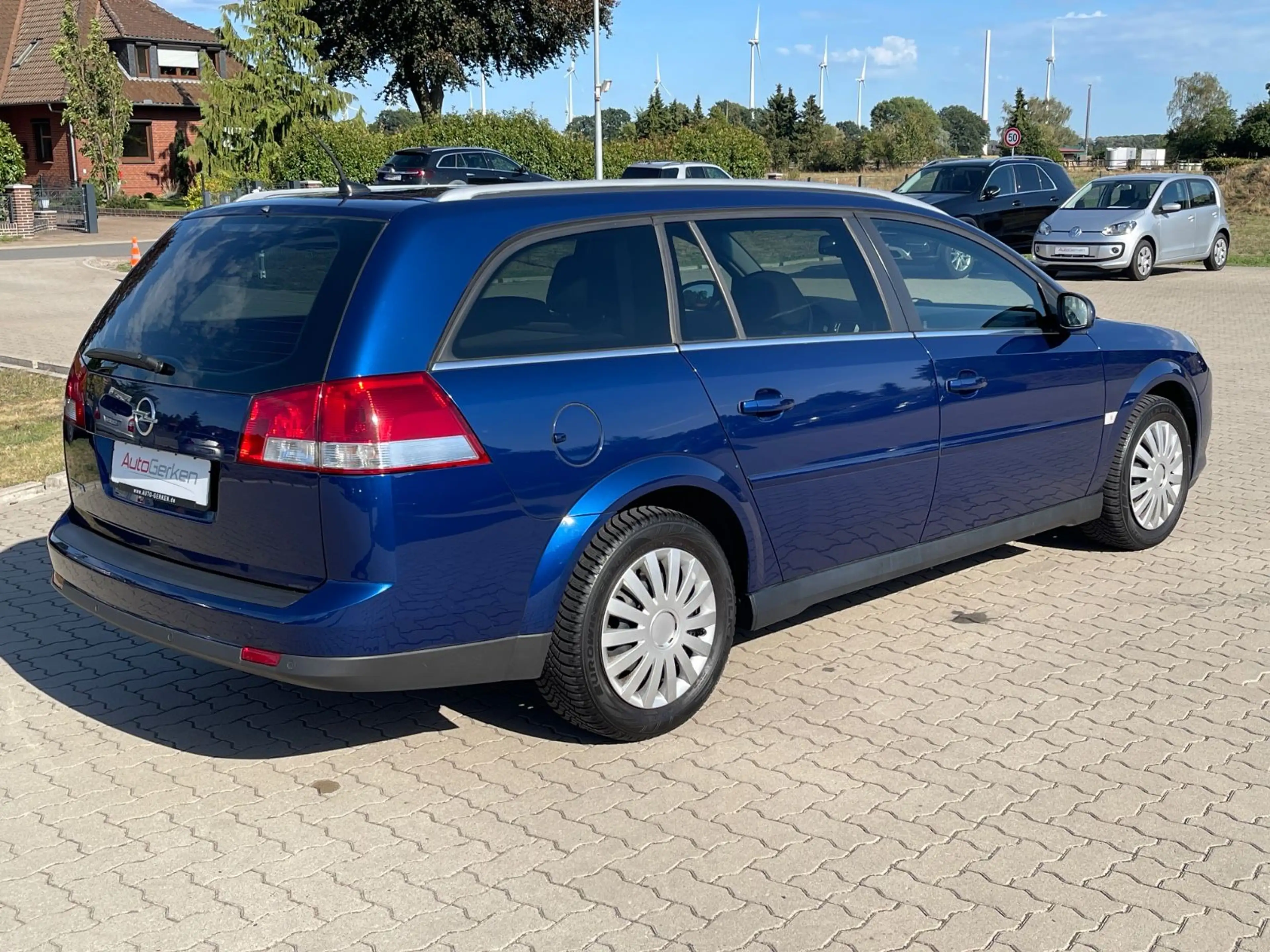 Opel Vectra Caravan 2.8 V6 Turbo Edition TÜV NEU — photo 6