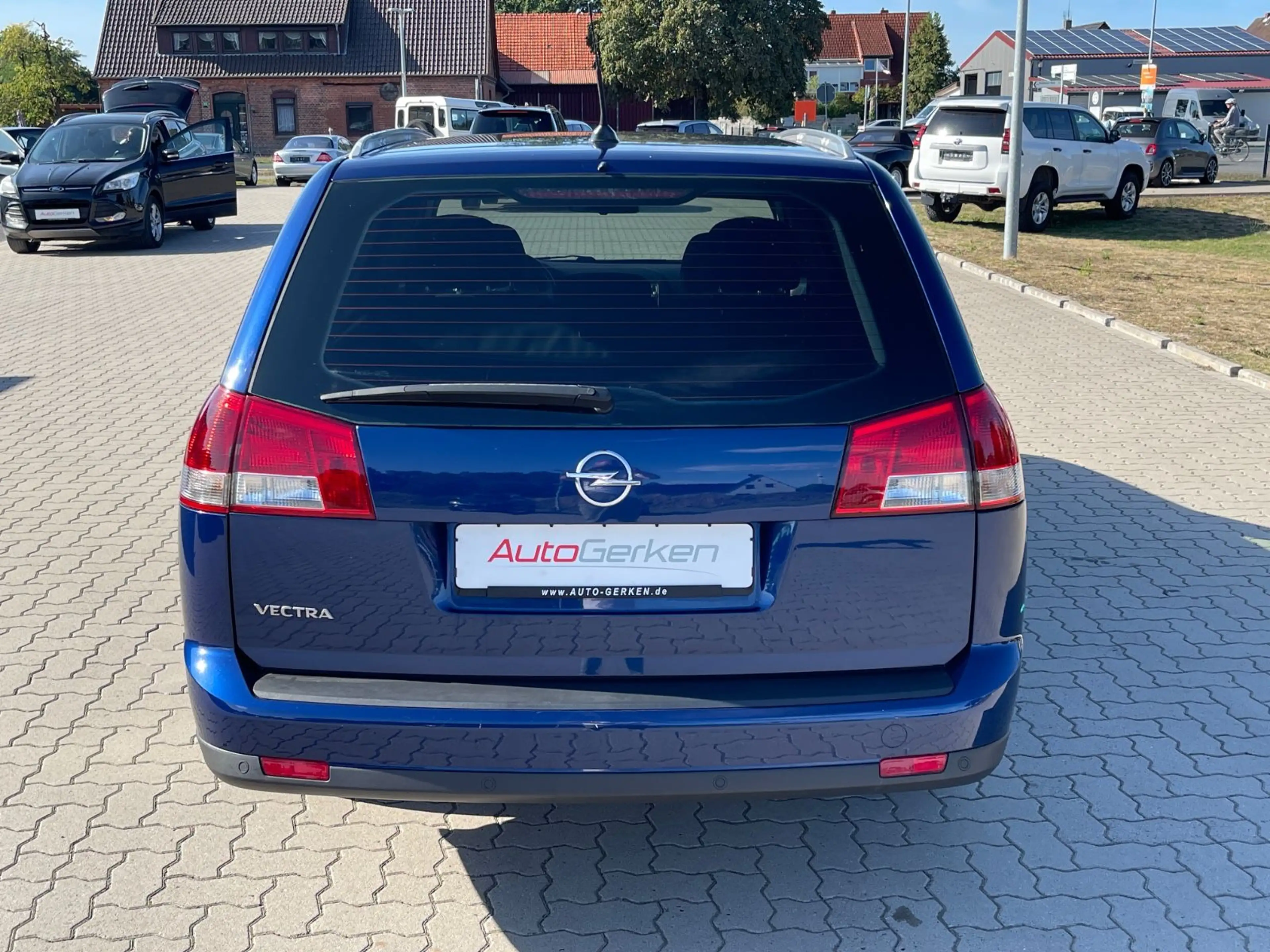 Opel Vectra Caravan 2.8 V6 Turbo Edition TÜV NEU — photo 7