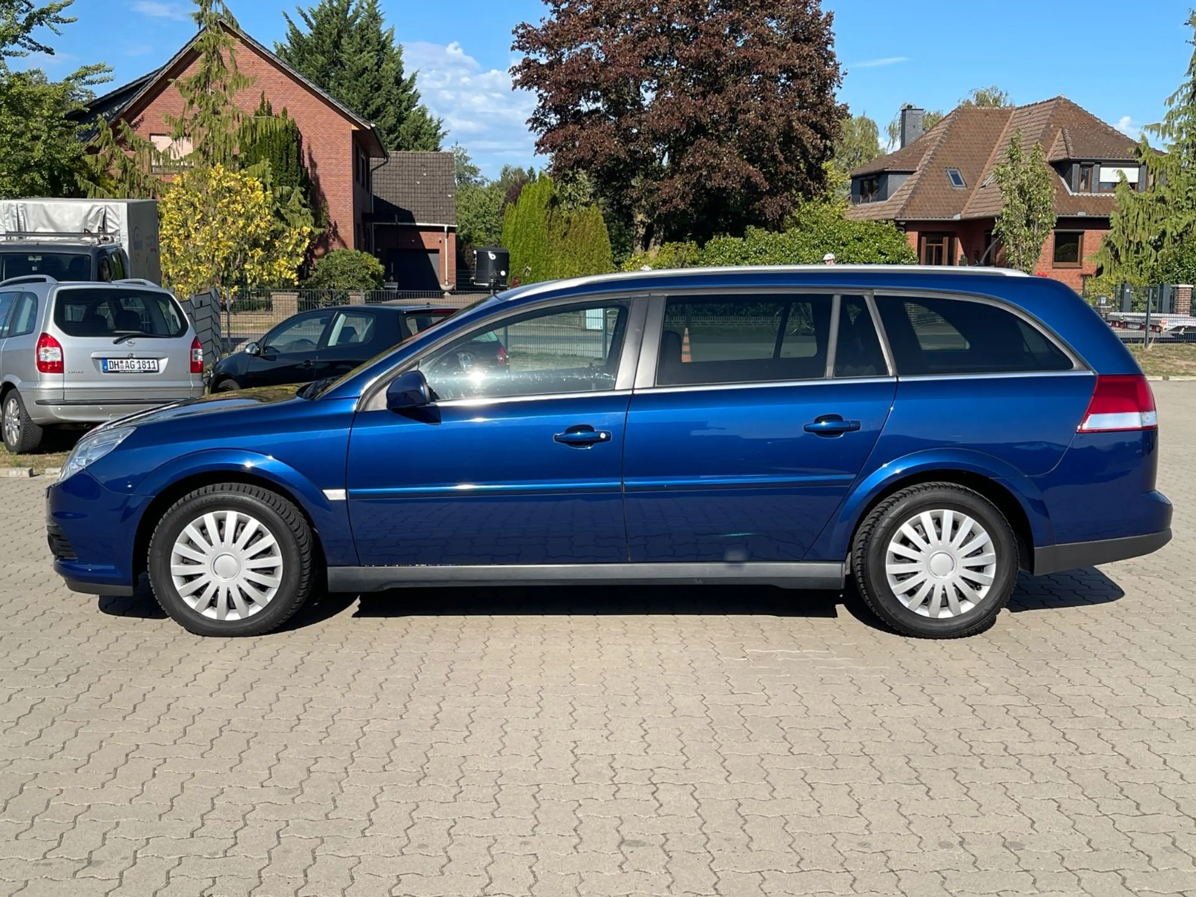 Opel Vectra Caravan 2.8 V6 Turbo Edition TÜV NEU — photo 9