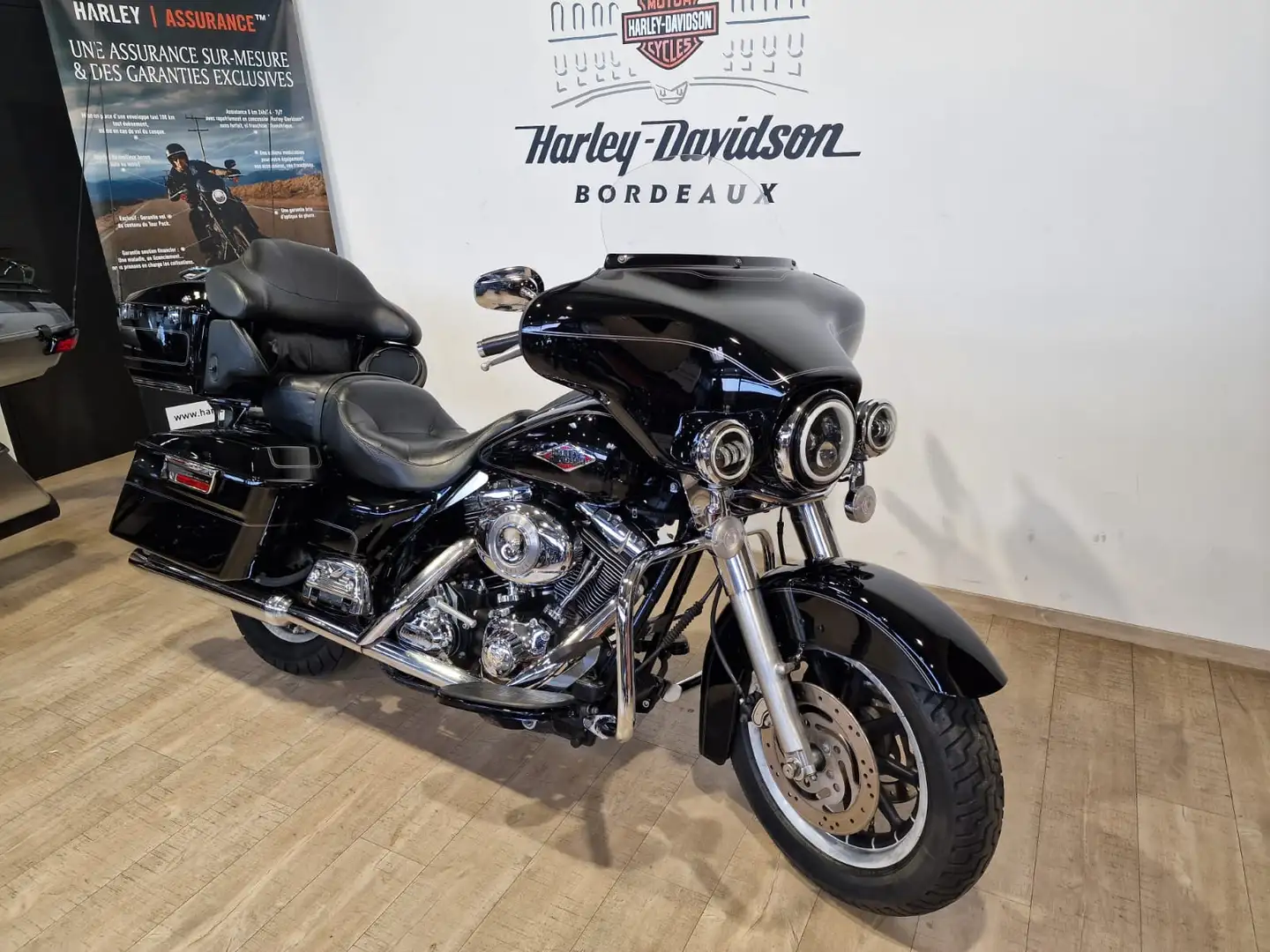 Harley-Davidson Electra Glide Negru - 2