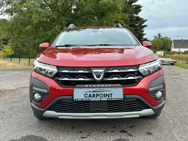 Dacia Sandero view 8
