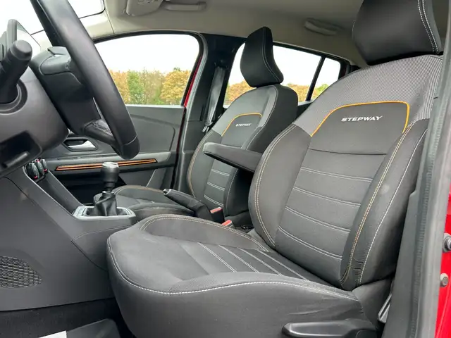 Dacia Sandero view 15