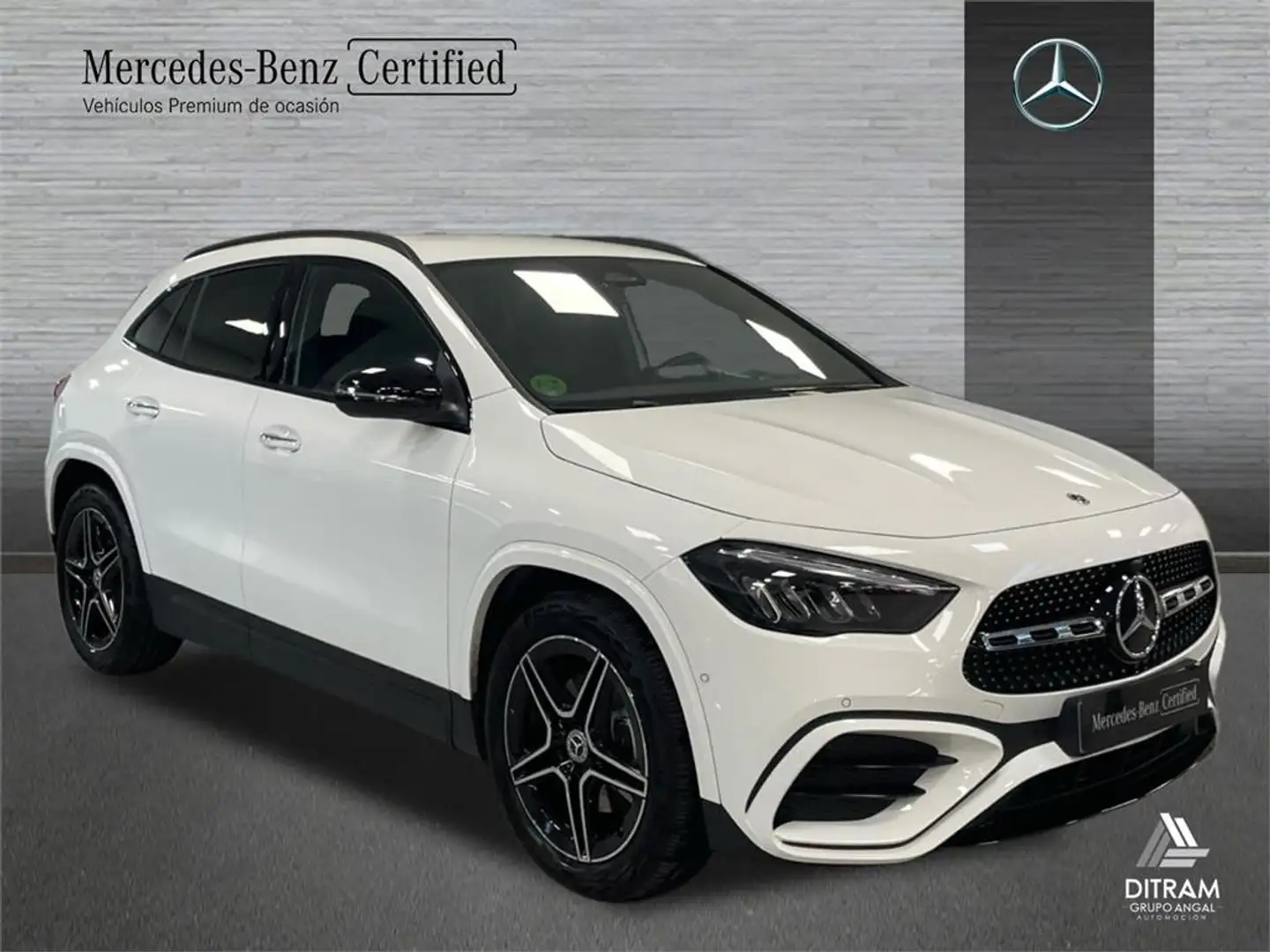 Mercedes-Benz GLA 200 D - 2